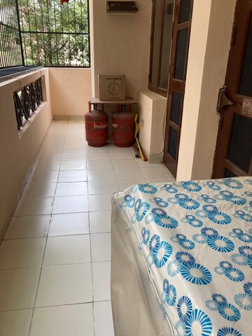 Bedroom in 3 BHK Apartment at Ardee City, Sector 52 – for Rent