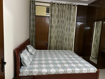 Bedroom in 3 BHK Apartment at Ardee City, Sector 52 – for Rent