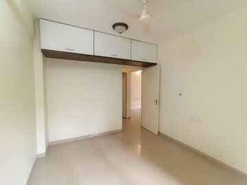 Room in 2 BHK Apartment at Suncity Complex, Powai – for Rent