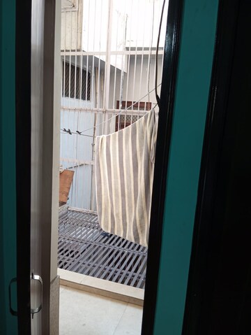 Building Lobby in 2 BHK Builder Floor at RWA Apartments Sector 27, Sector 27 – for Rent