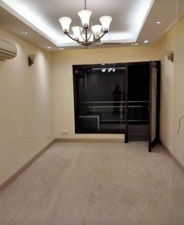 Room in 1 BHK Builder Floor at Saket – for Rent