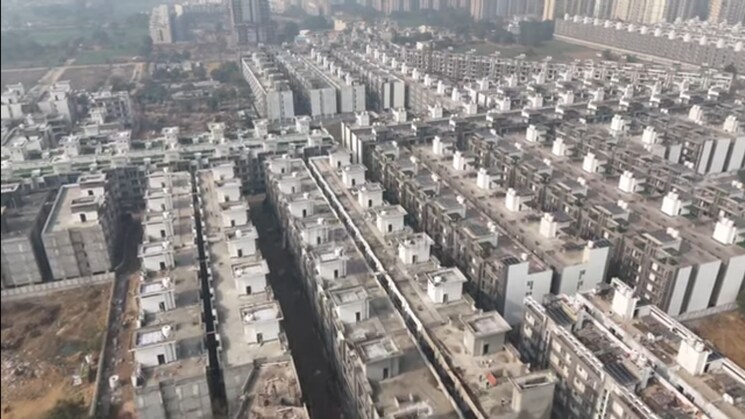 Balcony, smart-world-gems 2.5 Bedroom 1120 Sq.Ft. Apartment In Sector 89 Gurgaon 8315936