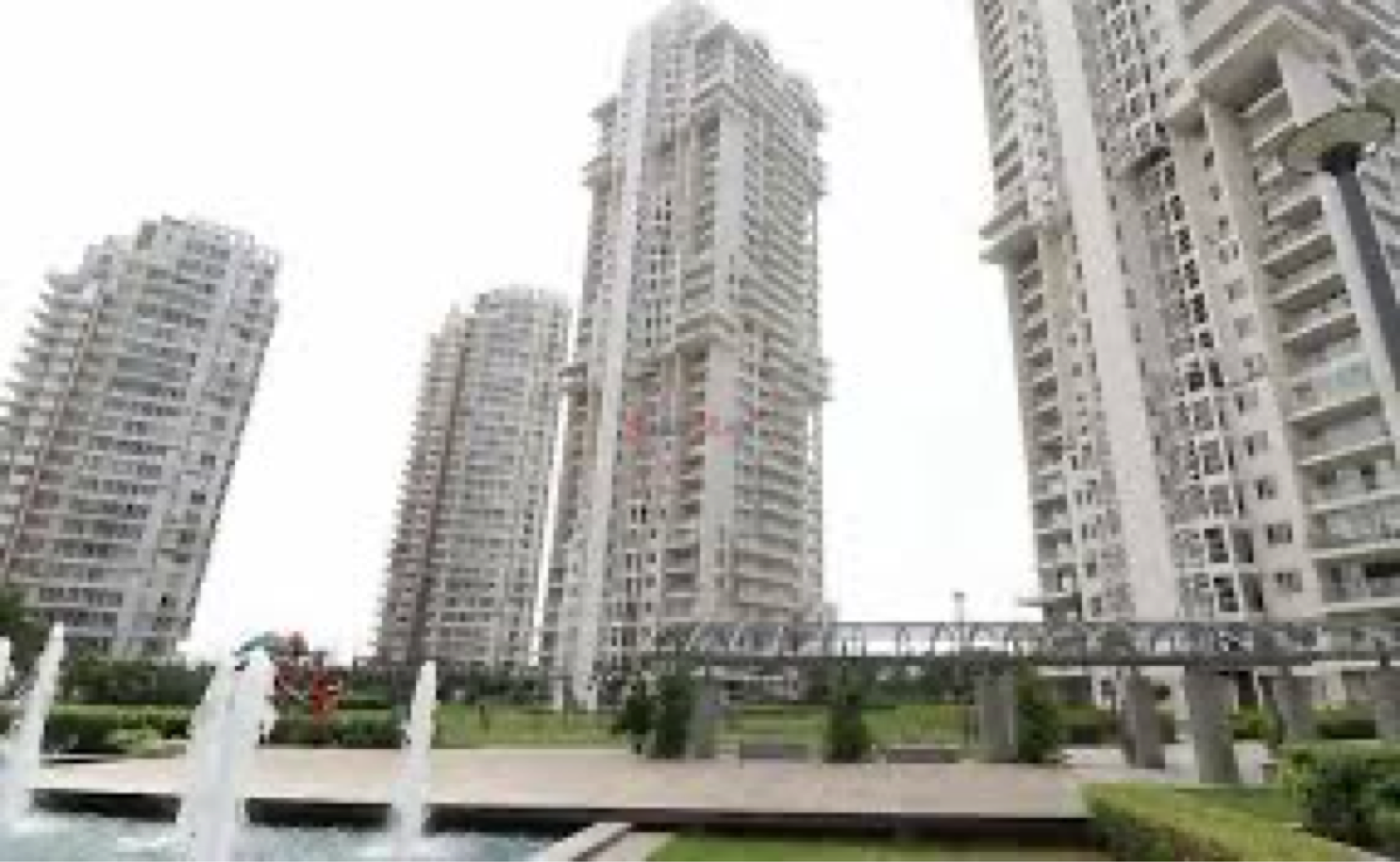 4 BHK + Pooja Room,Servant Room,Study Room,Extra Room Apartment For Sale in Pioneer Park Araya