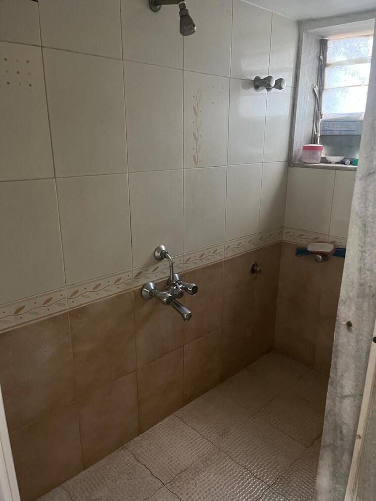 Bathroom, vijaynagar-society 2 Bedroom 750 Sq.Ft. Apartment In Marol Mumbai 8315955