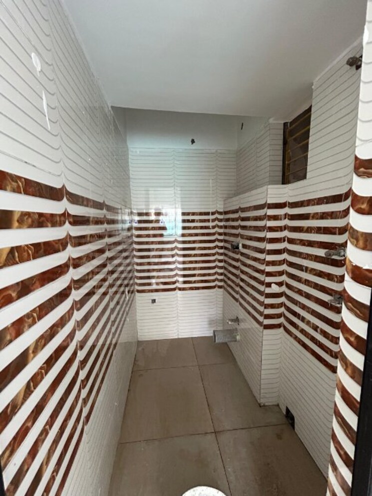 Bathroom, dum dum 3 Bedroom 1549 Sq.Ft. Apartment In Dum Dum Kolkata 8027641