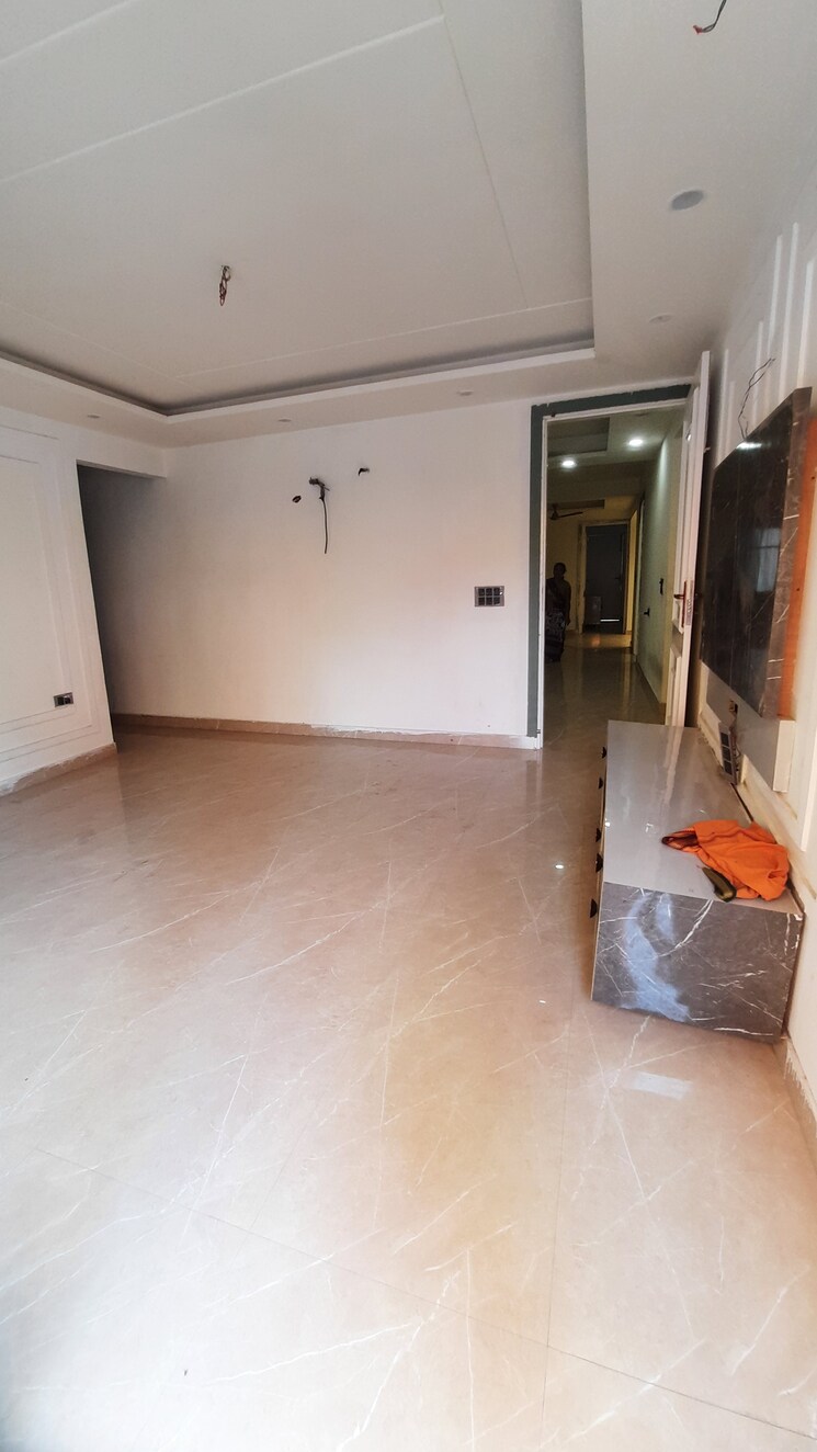 Room, sector 43 3 Bedroom 2200 Sq.Ft. Builder Floor In Sector 43 Faridabad 8316042