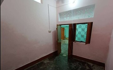 Room in 2 BHK Independent House at Aliganj – for Rent