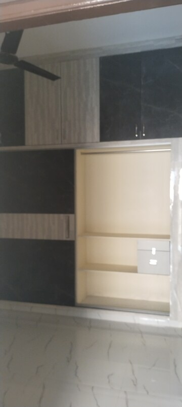 Furnished Amenities in 2 BHK Independent House at Madhapur – for Rent
