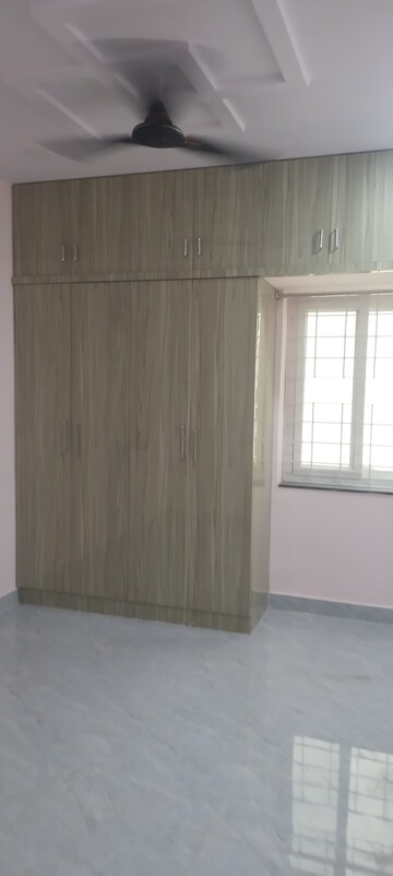Room in 2 BHK Apartment at Pavani Laxmi Nivas, Madhapur – for Rent