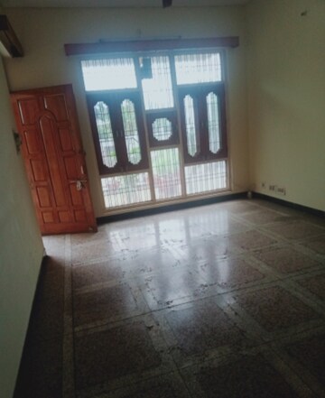 Bedroom in 2 BHK Villa at Aliganj – for Rent
