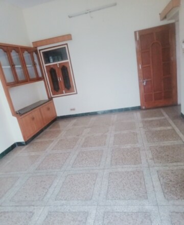 Room in 2 BHK Villa at Aliganj – for Rent