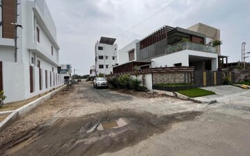 Plot For Sale in Bannerughatta