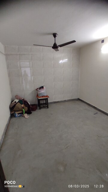 Master Bedroom in 1 BHK Builder Floor at Mehrauli – for Rent