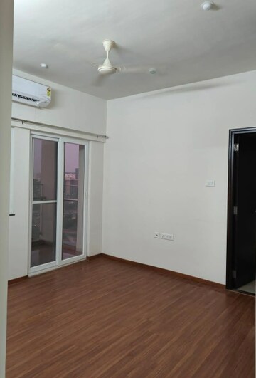 Room in 2 BHK Apartment at Godrej Rejuve, Mundhwa – for Rent