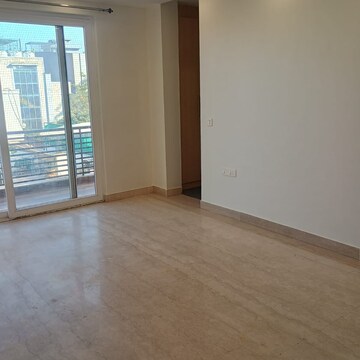 Room in 4 BHK Builder Floor at Unitech Nirvana Country Cedar Crest, Sector 50 – for Rent