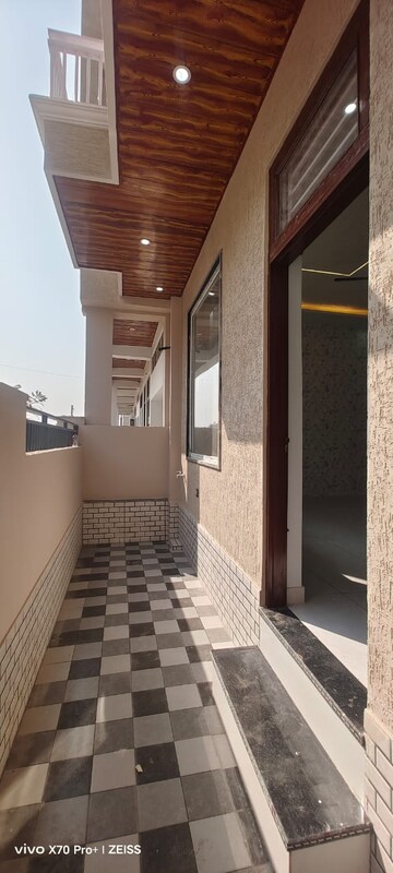 Building Lobby in 4 BHK Villa at Ansal Sushant City, Nari Ka Bas – for Sale