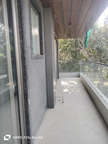 Balcony in 3 BHK Builder Floor at Ansal Sushant Lok I, Sector 43 – for Rent