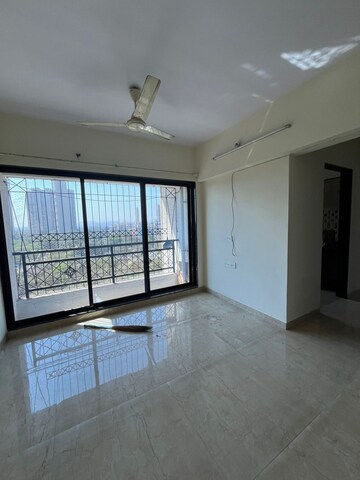 Room in 1 BHK Apartment at Tulsi Aura Mumbai, Ghansoli – for Rent