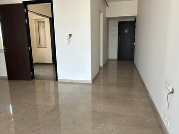 Room in 3 BHK Apartment at Kalpataru Radiance, Goregaon West – for Sale
