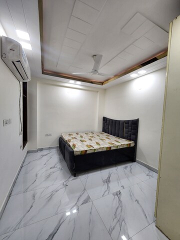 Bedroom in 2 BHK Apartment at Chattarpur – for Rent