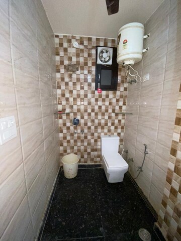 Bathroom in 4 BHK Builder Floor at Rohini Sector 8 – for Rent