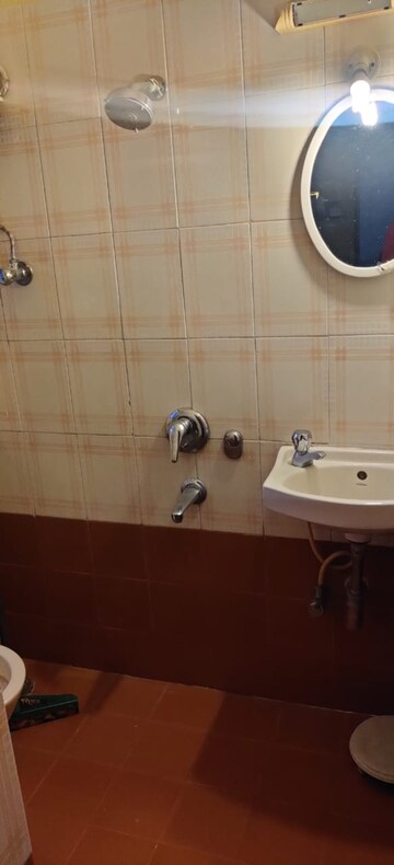 Bathroom in 1 BHK Apartment at Jyoti Complex, Goregaon East – for Sale