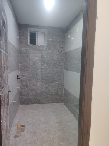Bathroom in 1 BHK Apartment at Dadar East – for Rent