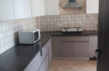 Kitchen in 3 BHK Builder Floor at Sector 122 – for Rent