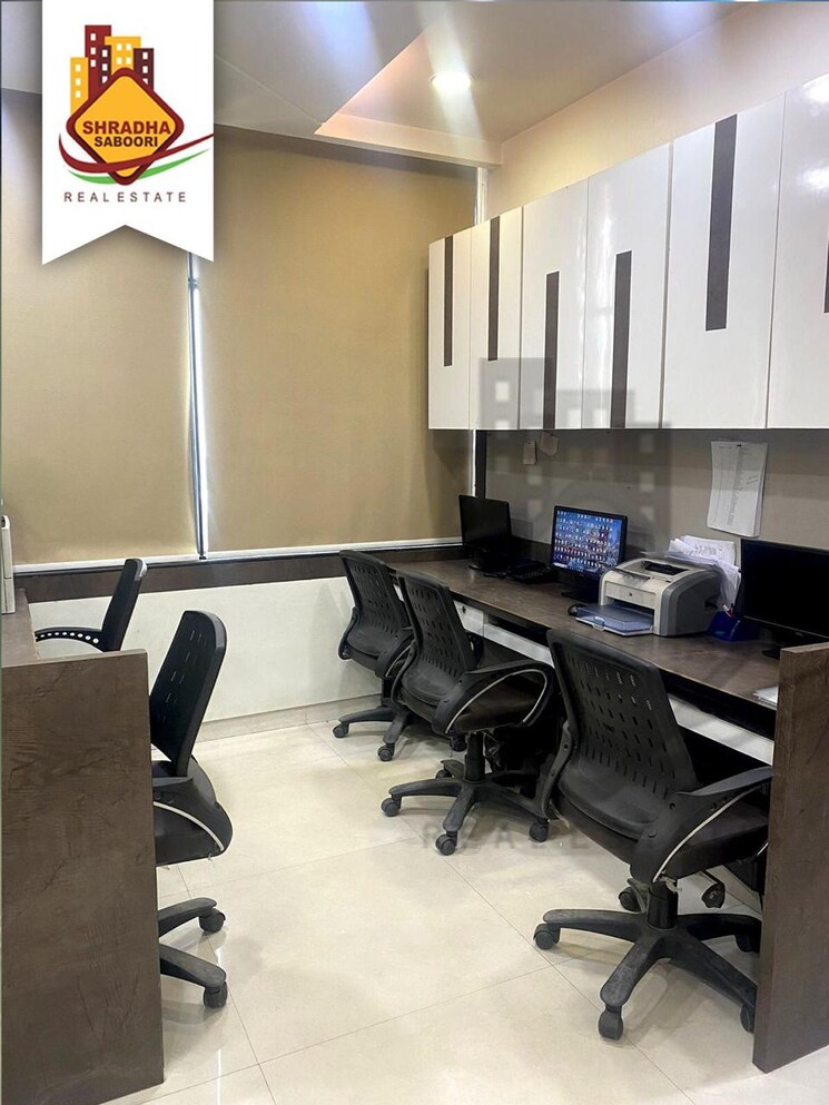 Team Area, netaji subhash place Commercial Office Space 823 Sq.Ft. In Netaji Subhash Place Delhi 8317022