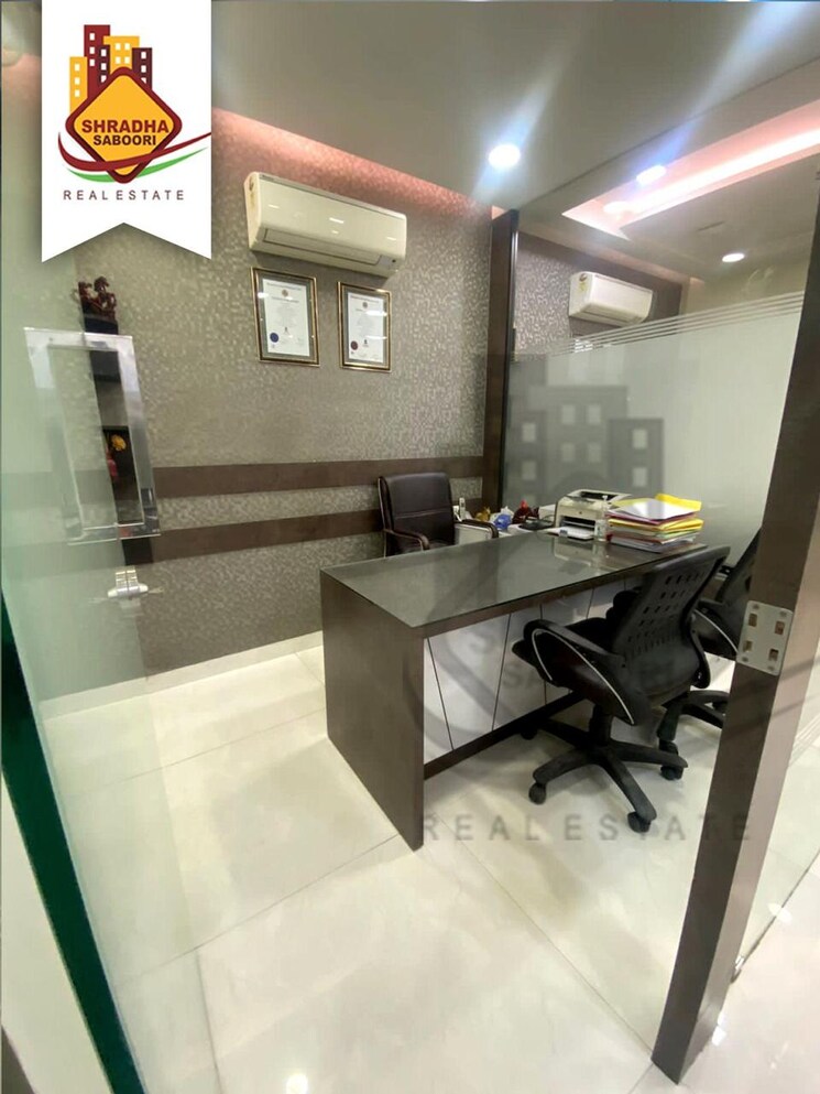 Team Area, netaji subhash place Commercial Office Space 823 Sq.Ft. In Netaji Subhash Place Delhi 8317022