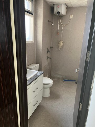 Bathroom in 3.5 BHK Apartment at Barnala Green Lotus Avenue, Ambala Highway – for Rent