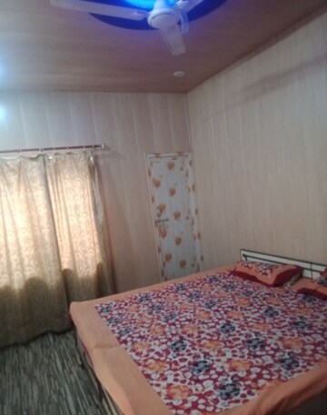 Bedroom in 1 RK Villa at Aliganj – for Rent