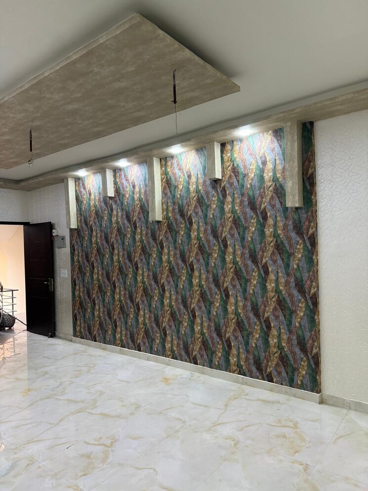 Room, madhavpuram 4 Bedroom 175 Sq.Yd. Builder Floor In Madhavpuram Meerut 8316954