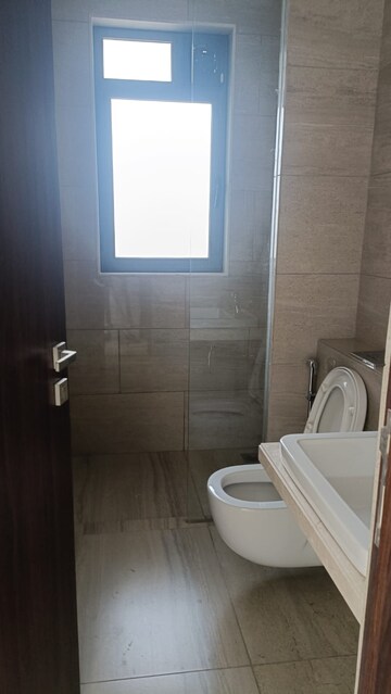 Bathroom in 6 BHK Apartment at Evershine Jewel, Khar West – for Sale