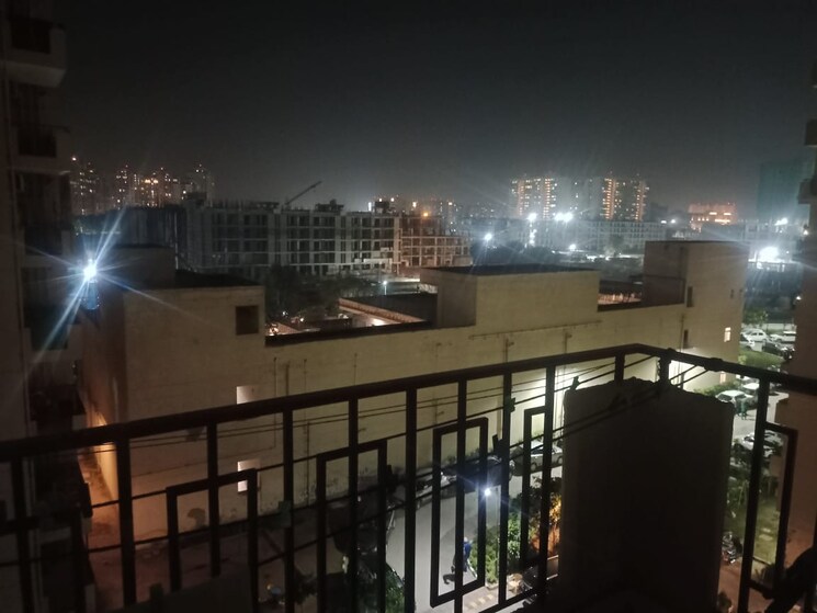 Balcony, signature-global-orchard-avenue 2 Bedroom 591 Sq.Ft. Apartment In Sector 93 Gurgaon 8317146