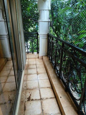 Balcony in 3 BHK Apartment at Khar West – for Rent