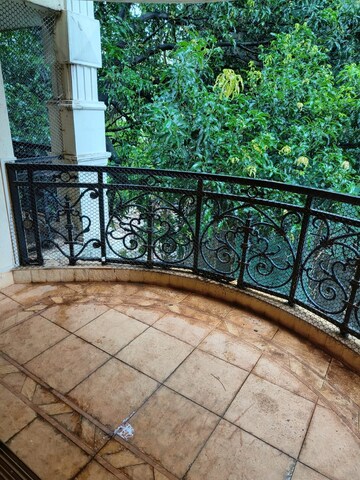 Balcony in 3 BHK Apartment at Khar West – for Rent