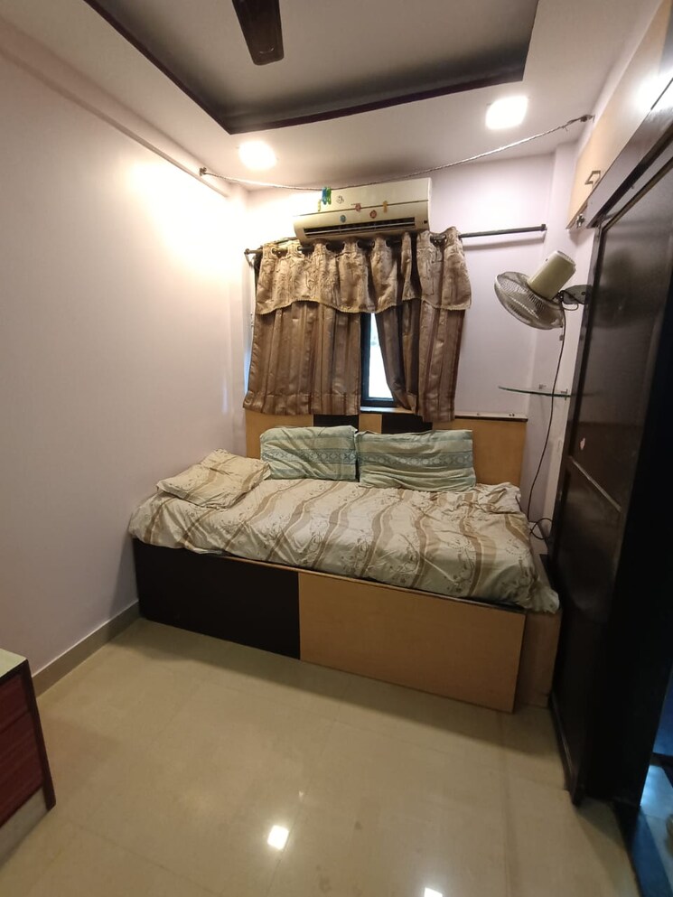 Bedroom, karol bagh 1 Bedroom 652 Sq.Ft. Builder Floor In Karol Bagh Delhi 8317402
