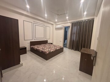 Living Room in 3 BHK Apartment at Huda CGHS, Sector 56 – for Rent