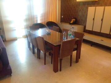 Living Room in 4 BHK Apartment at DLF The Belaire, Sector 54 – for Sale