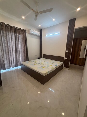 Bedroom in 1 RK Apartment at Huda CGHS, Sector 56 – for Rent