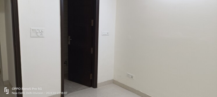 Room, janakpuri 2 Bedroom 972 Sq.Ft. Apartment In Janakpuri Delhi 8317706