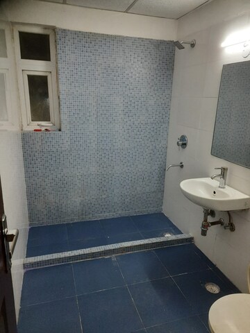 Bathroom in 3 BHK Apartment at Corona Graceiux, Sector 76 – for Rent
