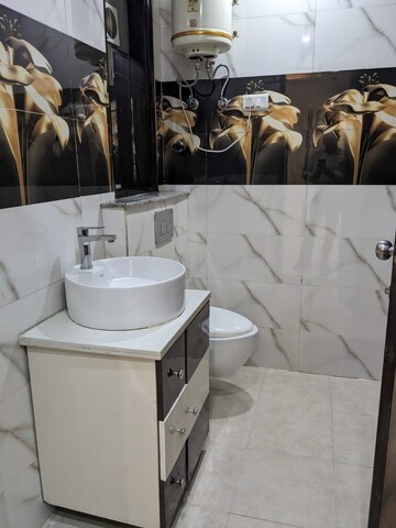 Team Area in 2 BHK Apartment at Kharadi – for Sale