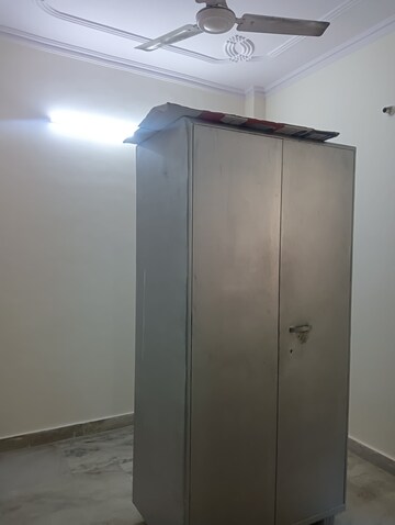 Building Lobby in 1 BHK Builder Floor at Govindpuri – for Rent