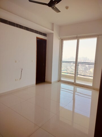 Room in 3 BHK Apartment at Mahagun Mezzaria, Sector 78 – for Rent