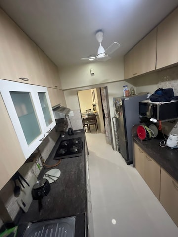 Team Area in 2 BHK Apartment at Thane West – for Sale