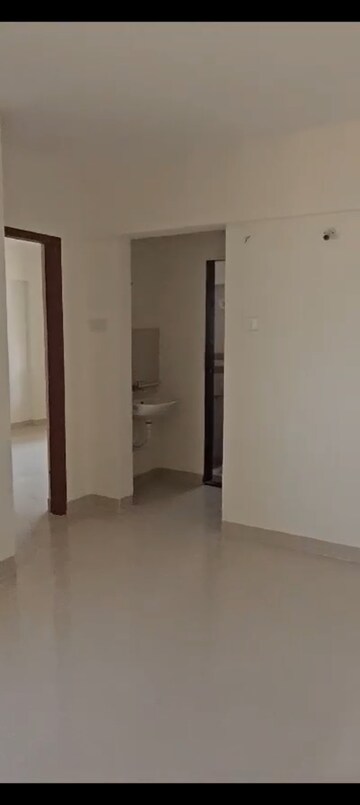 Room in 1 BHK Apartment at Sky One Kalyani Nagar, Kalyani Nagar – for Rent
