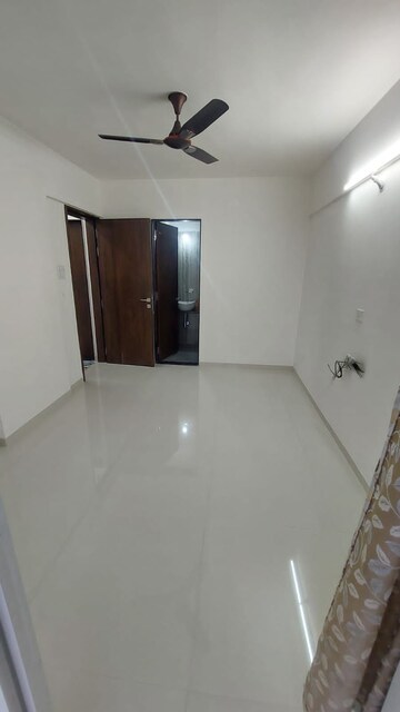 Room in 2 BHK Apartment at Sukhwani Hermosa Casa, Mundhwa – for Rent