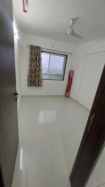 Room in 2 BHK Apartment at Sukhwani Hermosa Casa, Mundhwa – for Rent